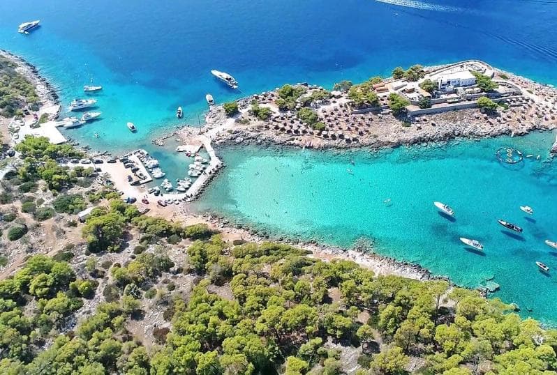 Aponisos