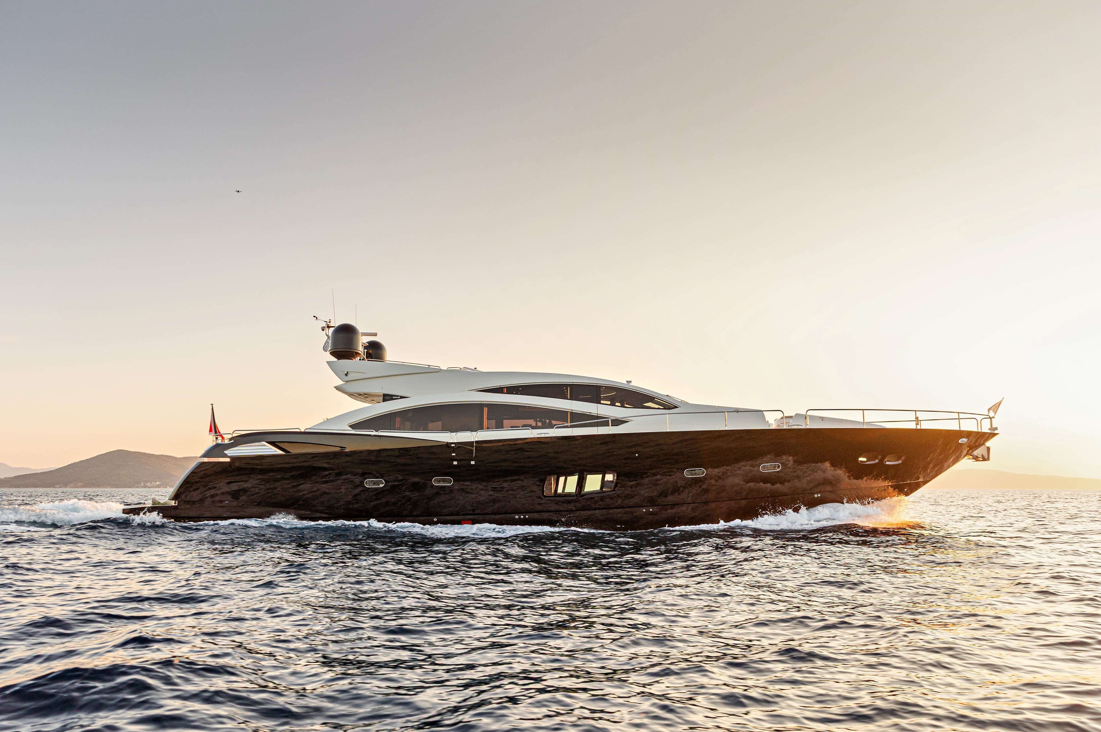 Sunseeker Predator 92