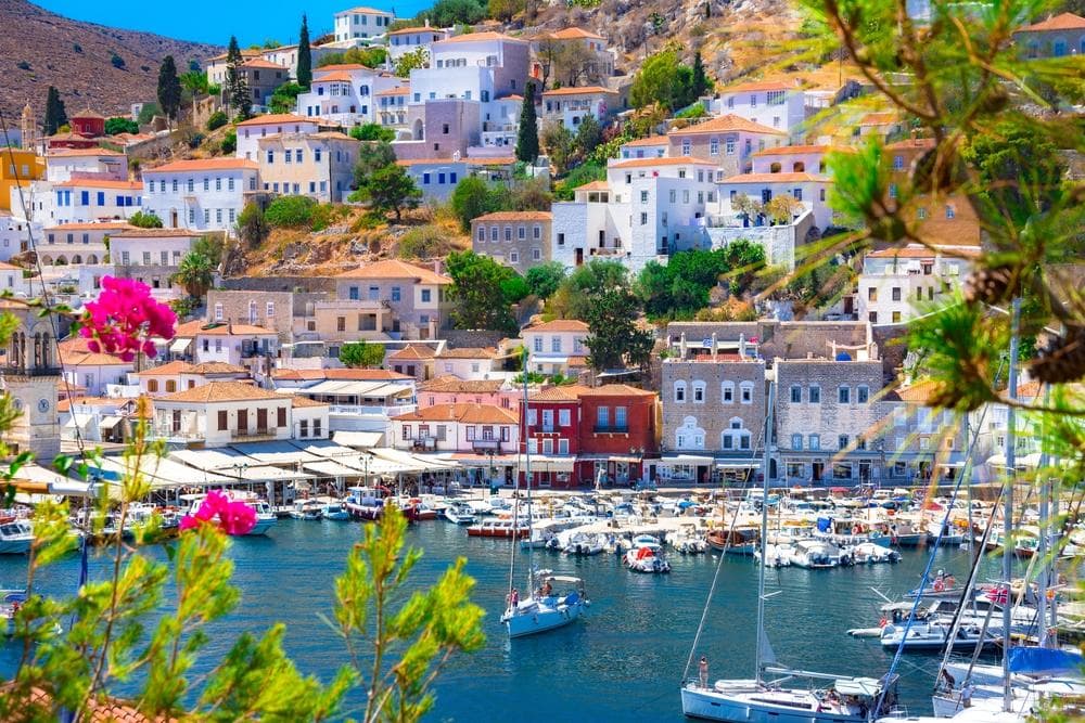 4JBCUz2G_hydra island 2.jpg