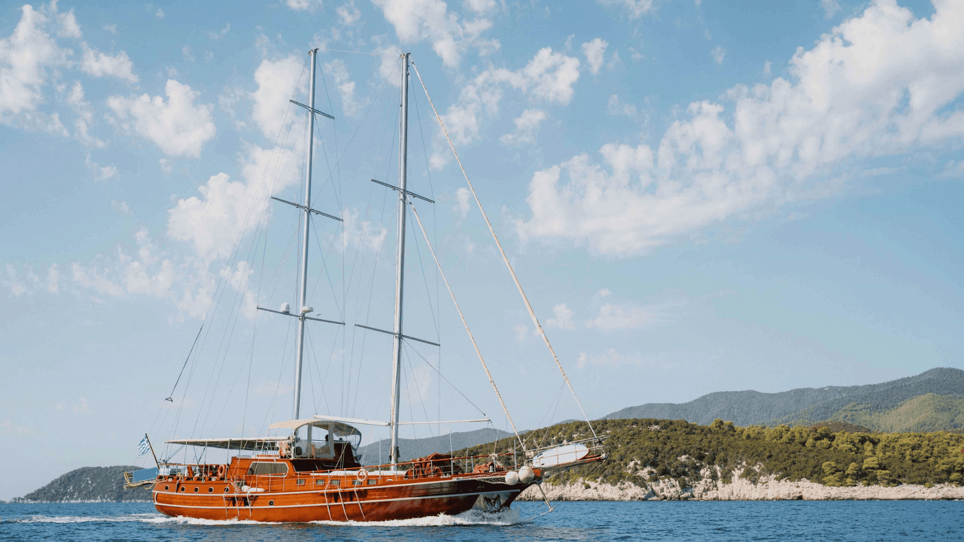 Experiences aboard - Motor Sailer 98