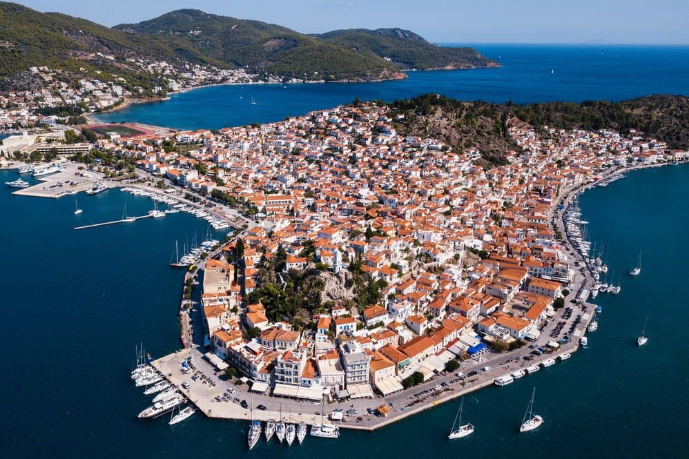 Poros-dp221277602-998X665.jpg